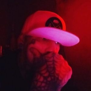 Meet your Posher, Phillip